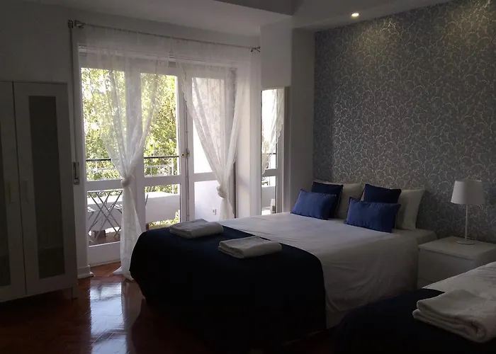 4u Iv Airport * Lisbon