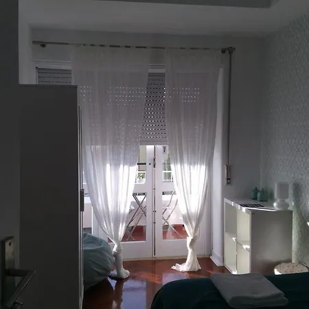 Guest house 4u Iv Airport Lisbon
